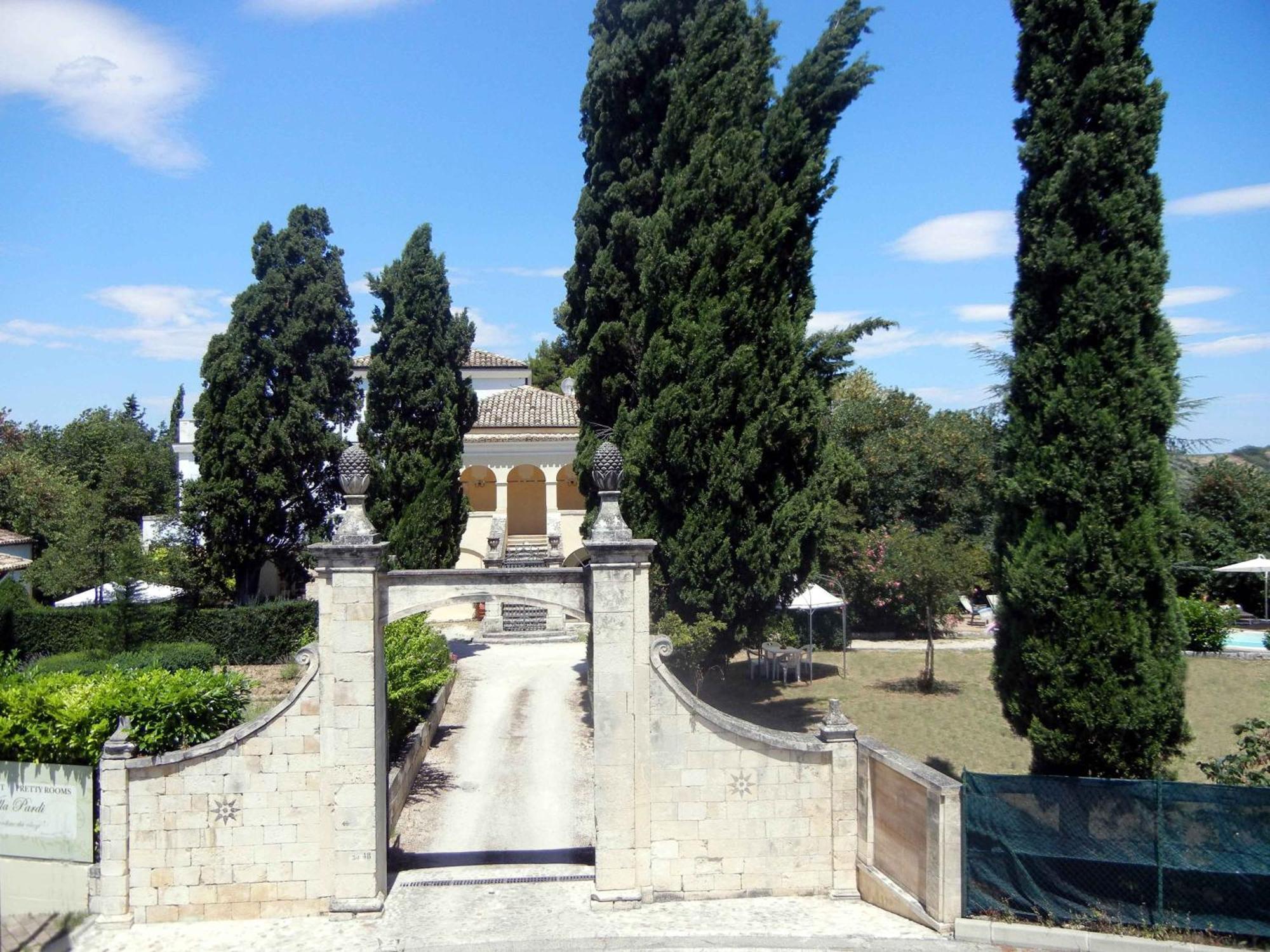 Villa Pardi Manoppello Exteriör bild